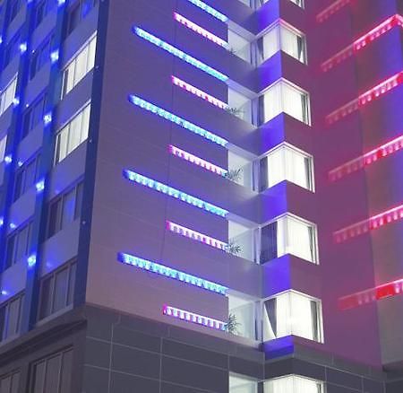 G Suites Hotel By Amithya スラバヤ エクステリア 写真