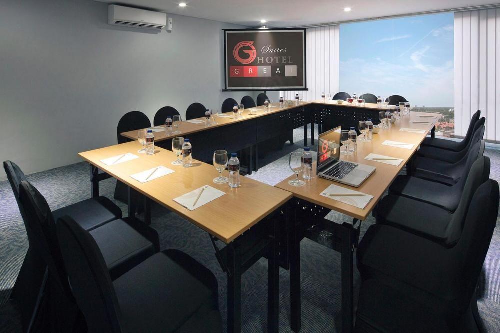 G Suites Hotel By Amithya スラバヤ エクステリア 写真