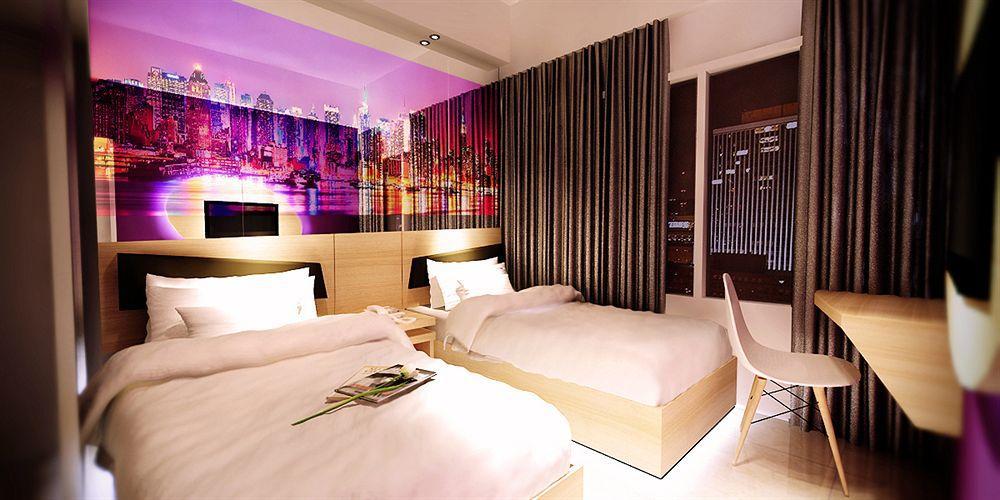 G Suites Hotel By Amithya スラバヤ エクステリア 写真