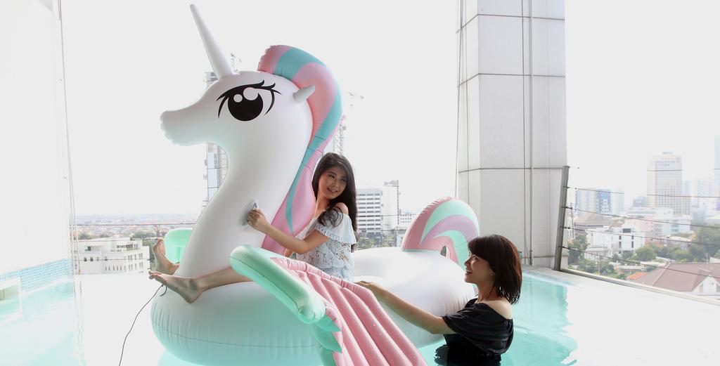 G Suites Hotel By Amithya スラバヤ エクステリア 写真