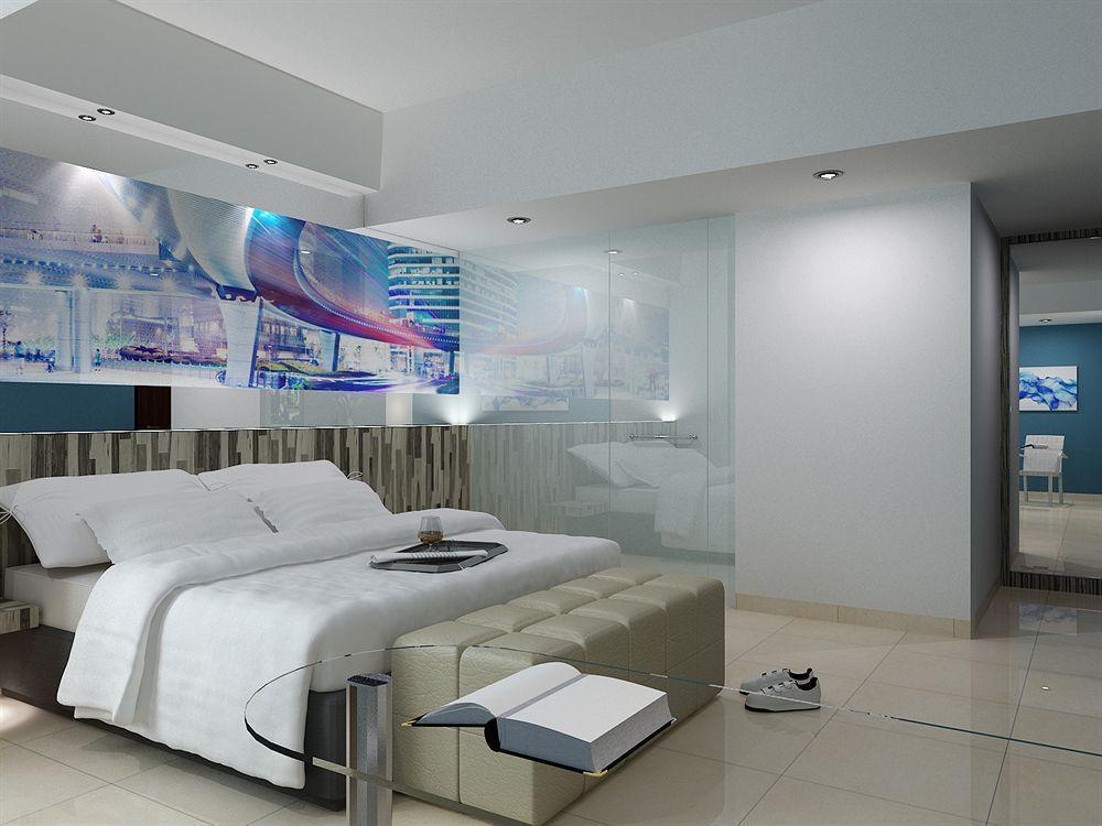 G Suites Hotel By Amithya スラバヤ エクステリア 写真