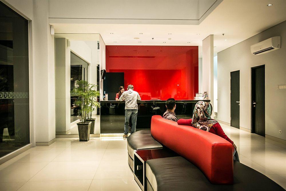 G Suites Hotel By Amithya スラバヤ エクステリア 写真