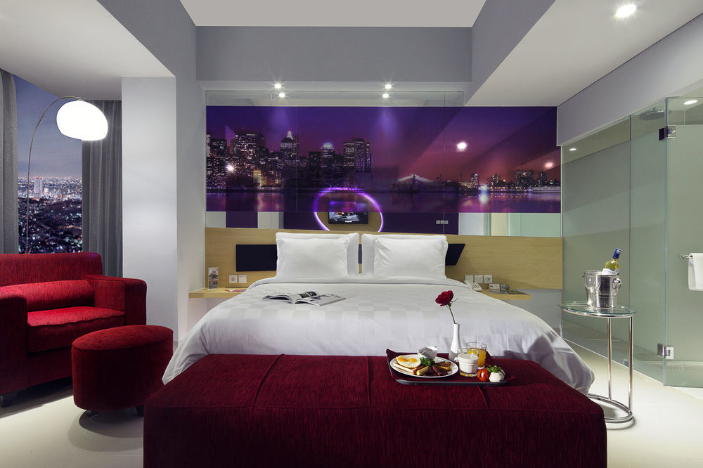 G Suites Hotel By Amithya スラバヤ エクステリア 写真