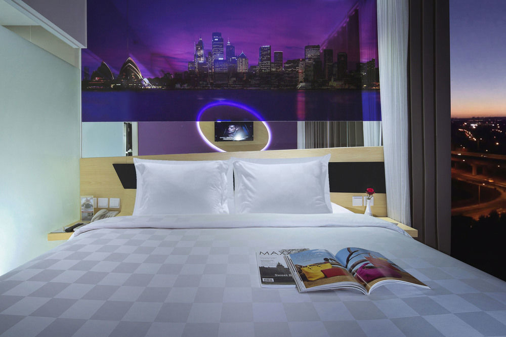 G Suites Hotel By Amithya スラバヤ エクステリア 写真